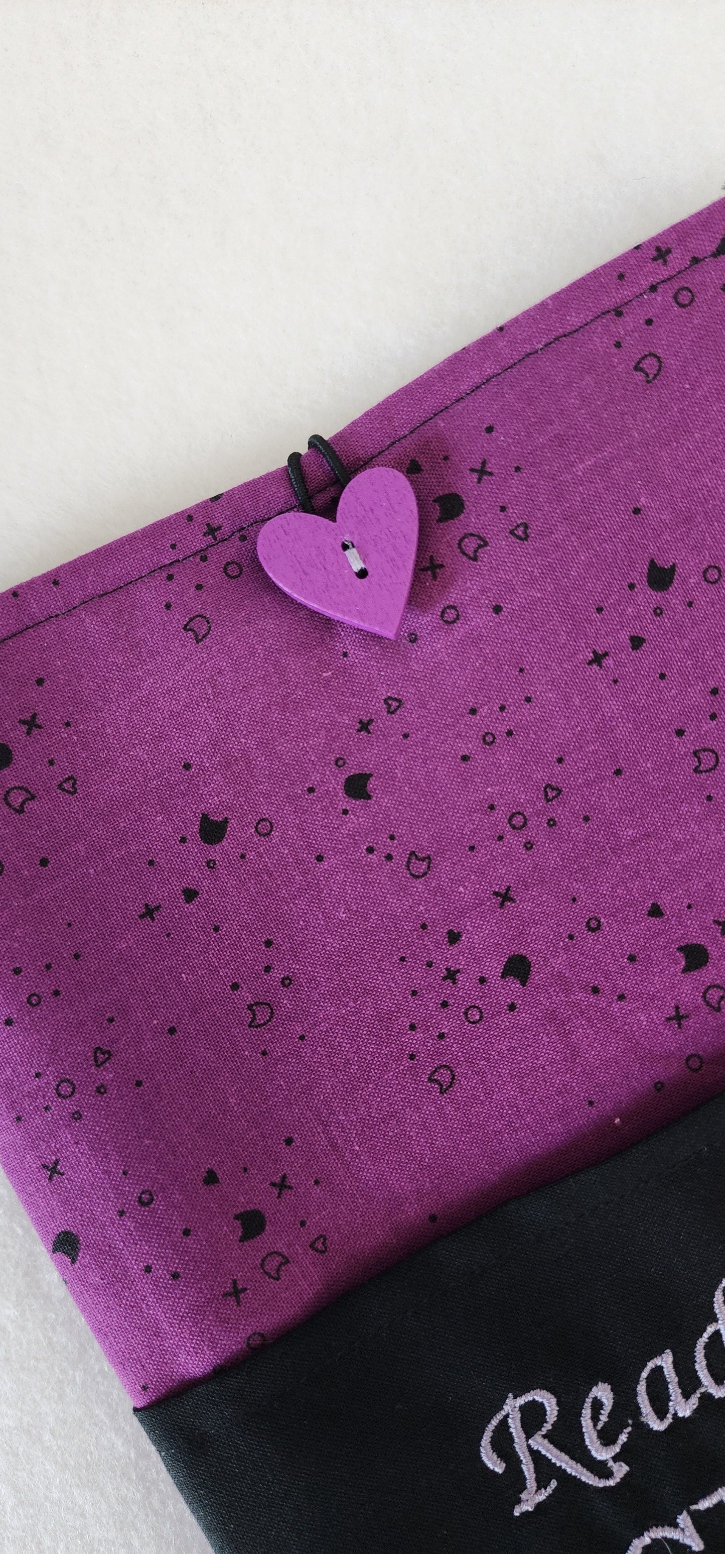 Read To Me Embroidered Book Sleeve